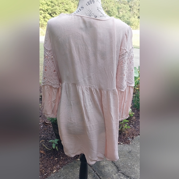 BLUSH JESSICA SIMPSON CROCHET LACE TRIM DRESSY BLOUSE/ S/P - Picture 4 of 7